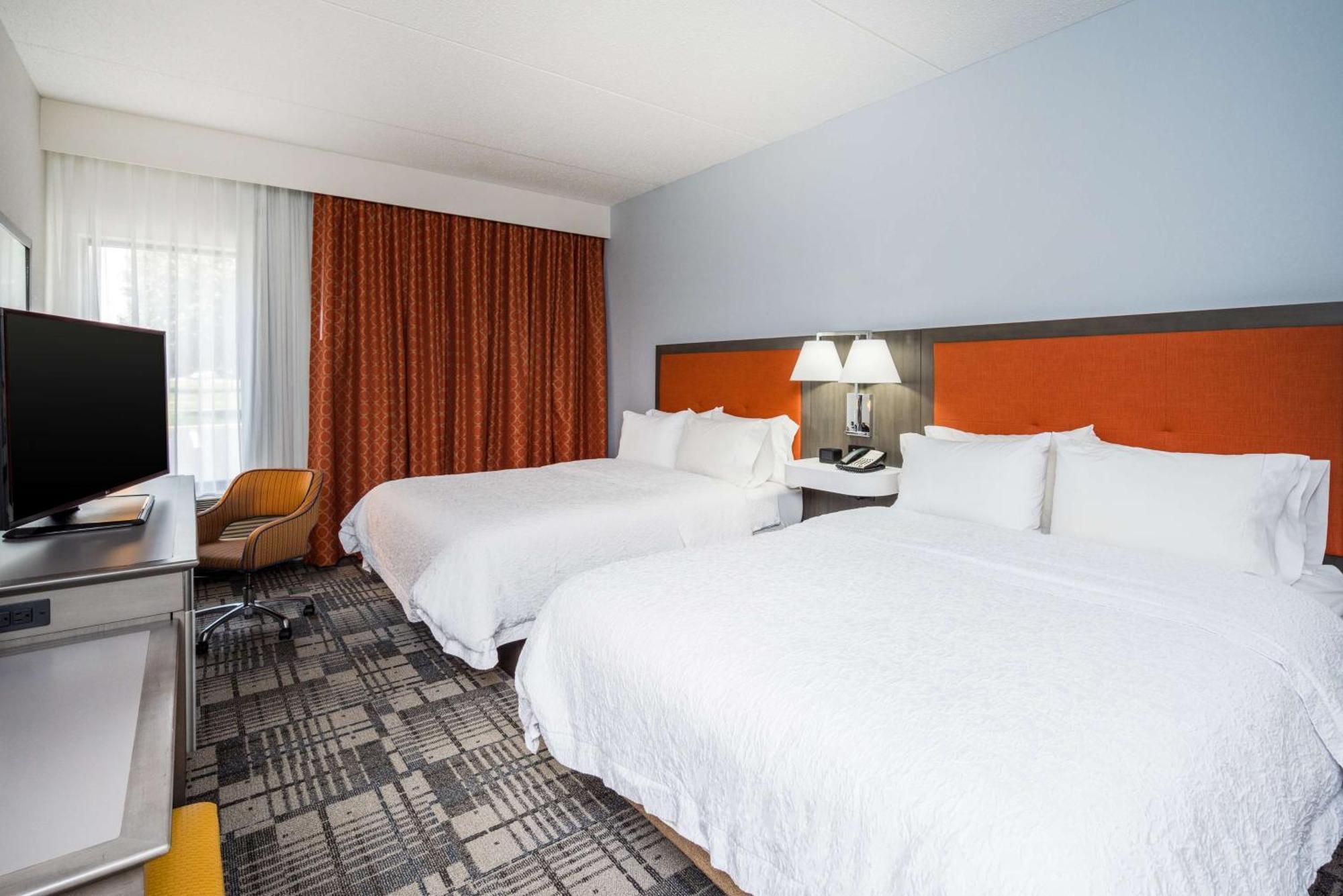 Hotel Hampton 4*